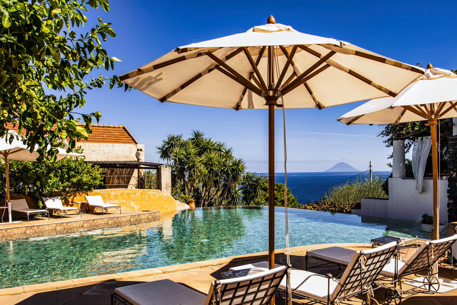 Hotel Signum Salina (ME) — Sicilia Secrets