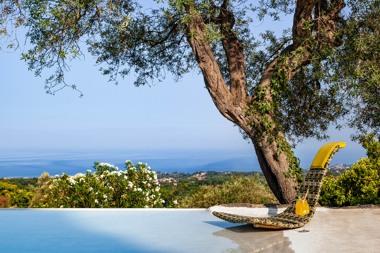 Monaci delle Terre Nere (CT) — Sicilia Secrets